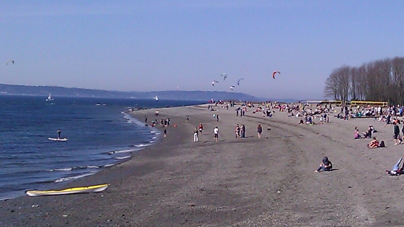 2013-03-30 15.09.43 people on the beach